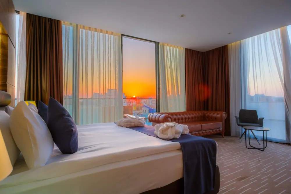 Ekor Hotel